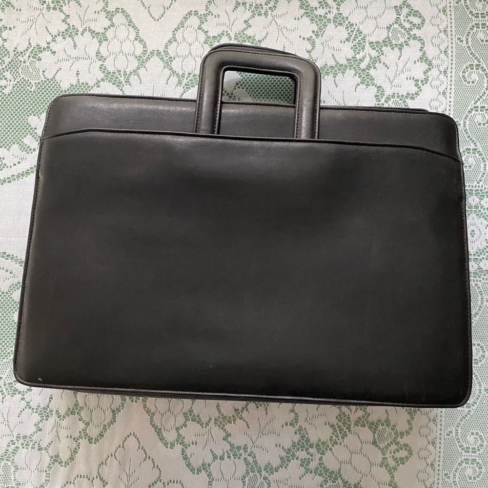 Black Briefcase - Picture 4 of 8